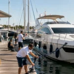 Trabajos en un puerto deportivo